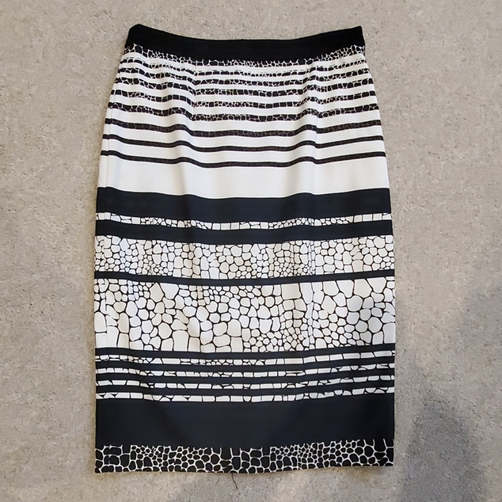 Halogen pencil skirt size 8